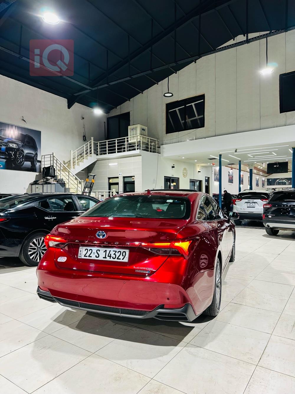 تويوتا أفالون